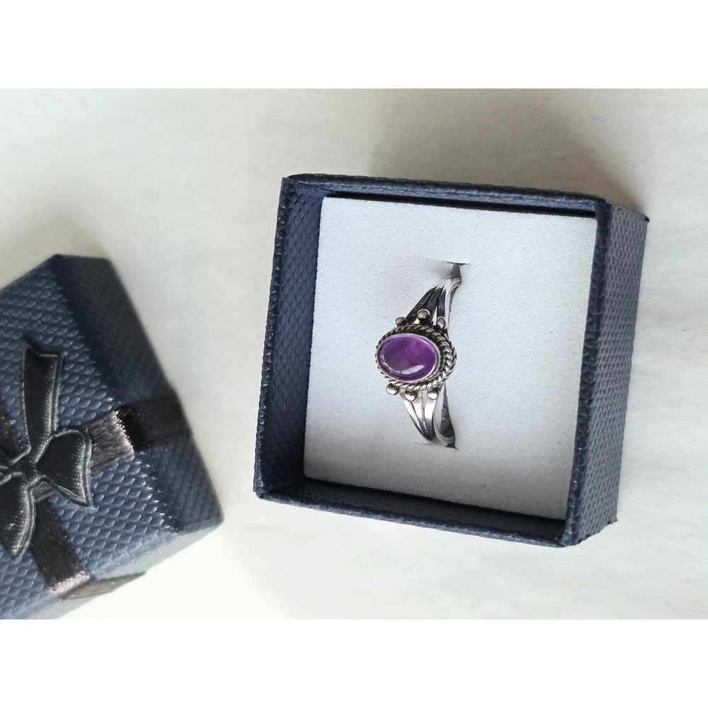 Vintage Sterling Silver 925 Amethyst Oval Cabochon Ring Size 7.5 February Stone